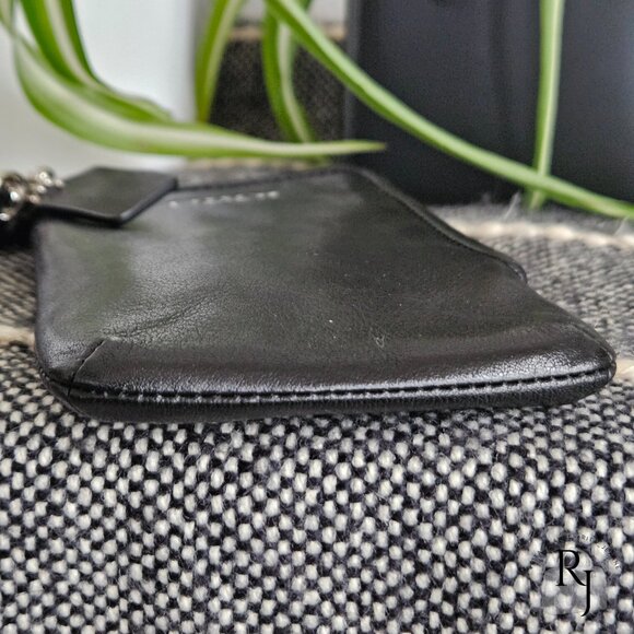 Coach Legacy Cellphone Wristlet β Black Leather - Picture 7 of 12